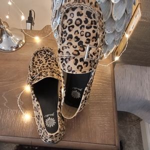Gently used cow hair fuzzy leopard loafers